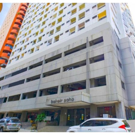 Oyo 769 Poblacion Suites Polaris Makati City Esterno foto