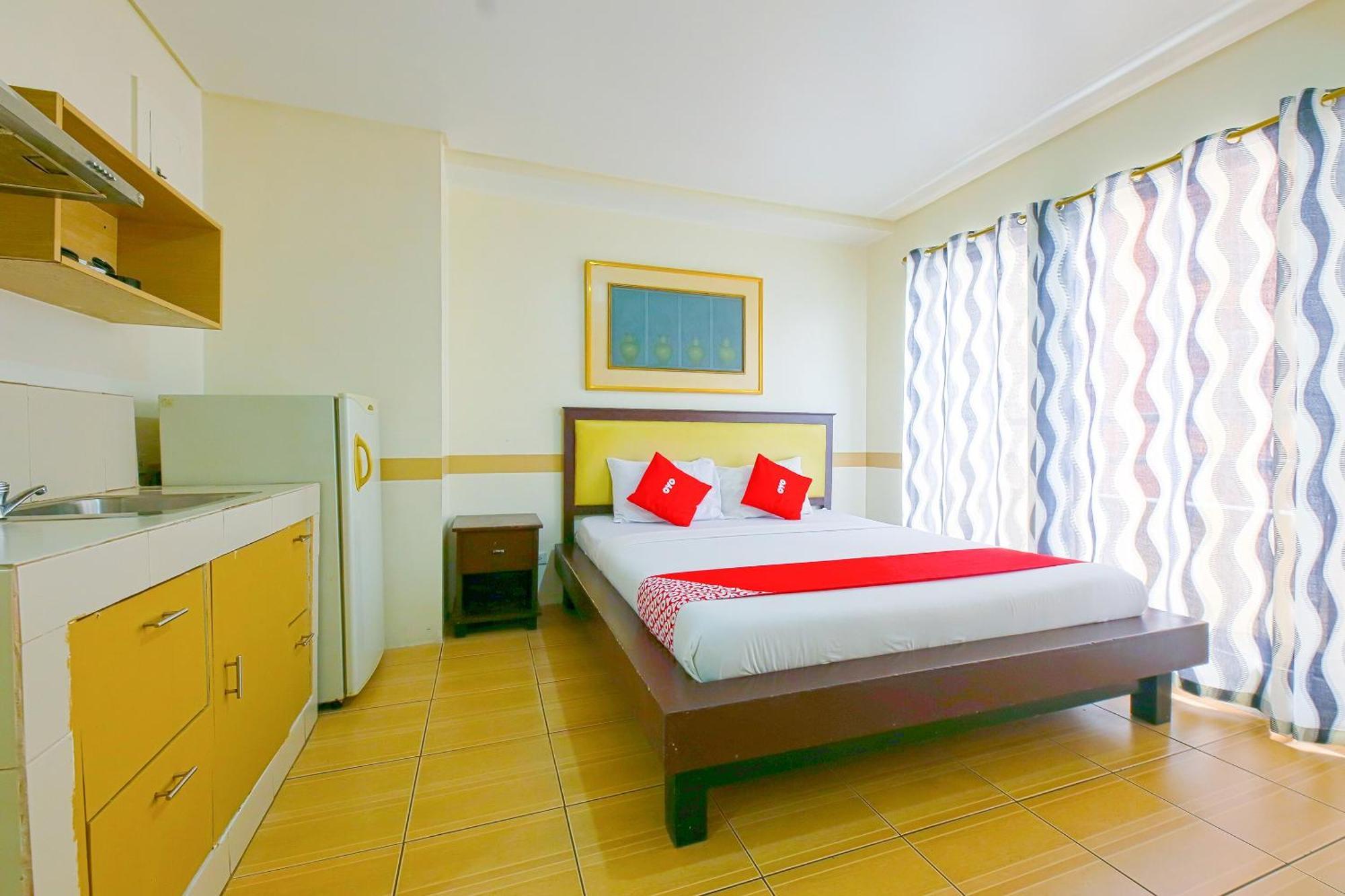 Oyo 769 Poblacion Suites Polaris Makati City Esterno foto