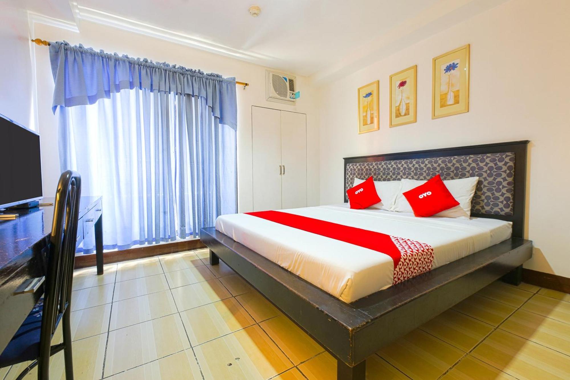 Oyo 769 Poblacion Suites Polaris Makati City Esterno foto